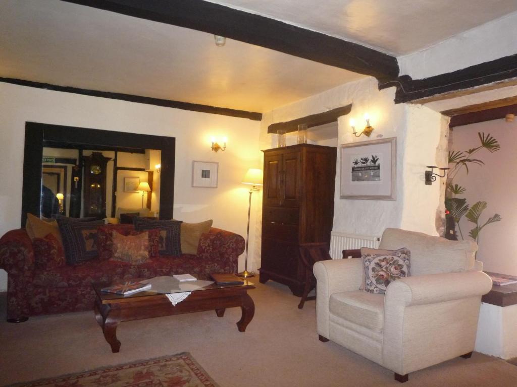 Cardynham House Hotel Stroud  Exterior photo
